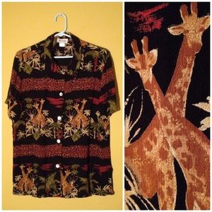 Vintage Retro Giraffe Animal Print Safari Shirt